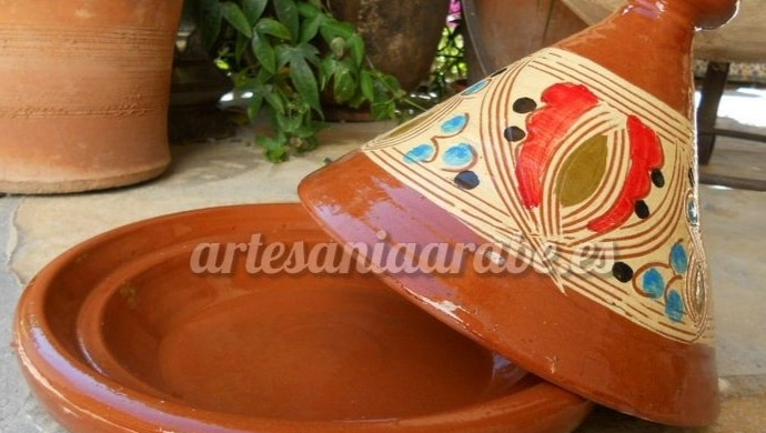 tajine de cerámica marroquí hecho a mano