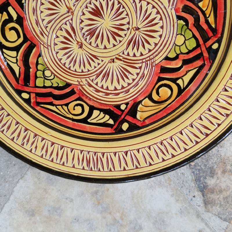 Plato de cerámica marroquí para decoración