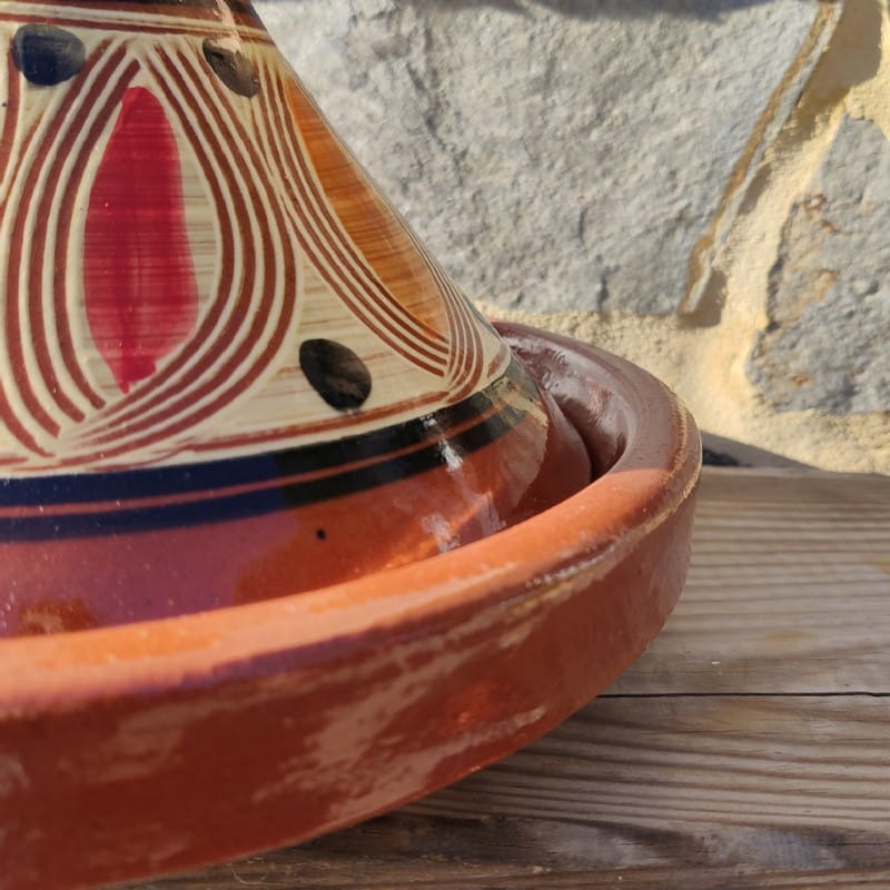 Tajine marroquí de cerámica pintada varios colores