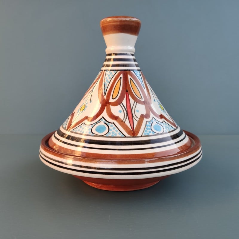 Tajine marroquí de cerámica pintada varios colores