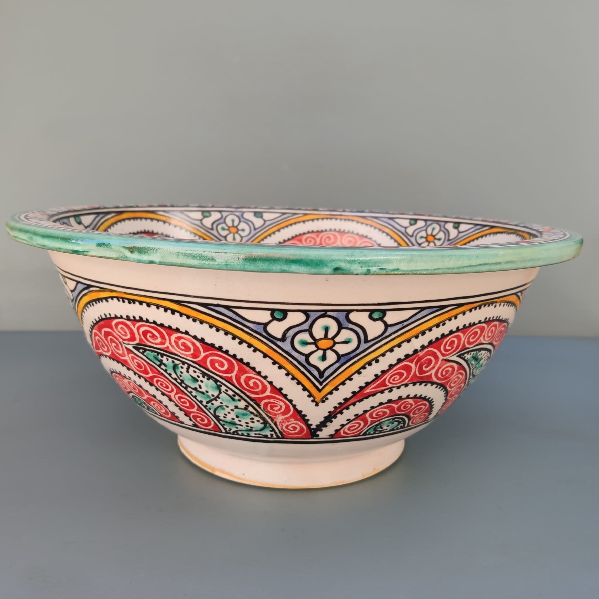 Lavabo de cerámica marroquí pintado de 35m