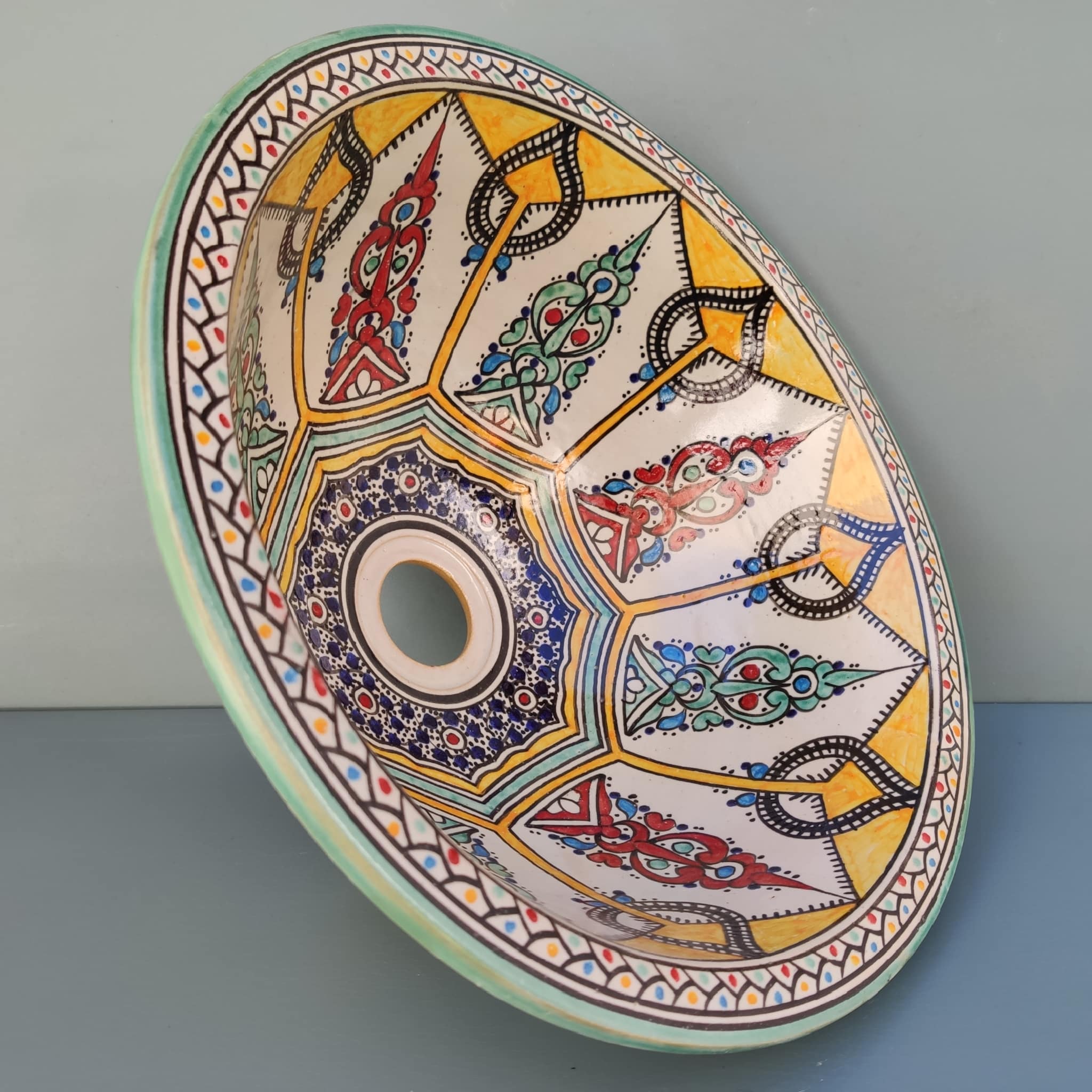 Lavabo de cerámica marroquí pintado de 35m