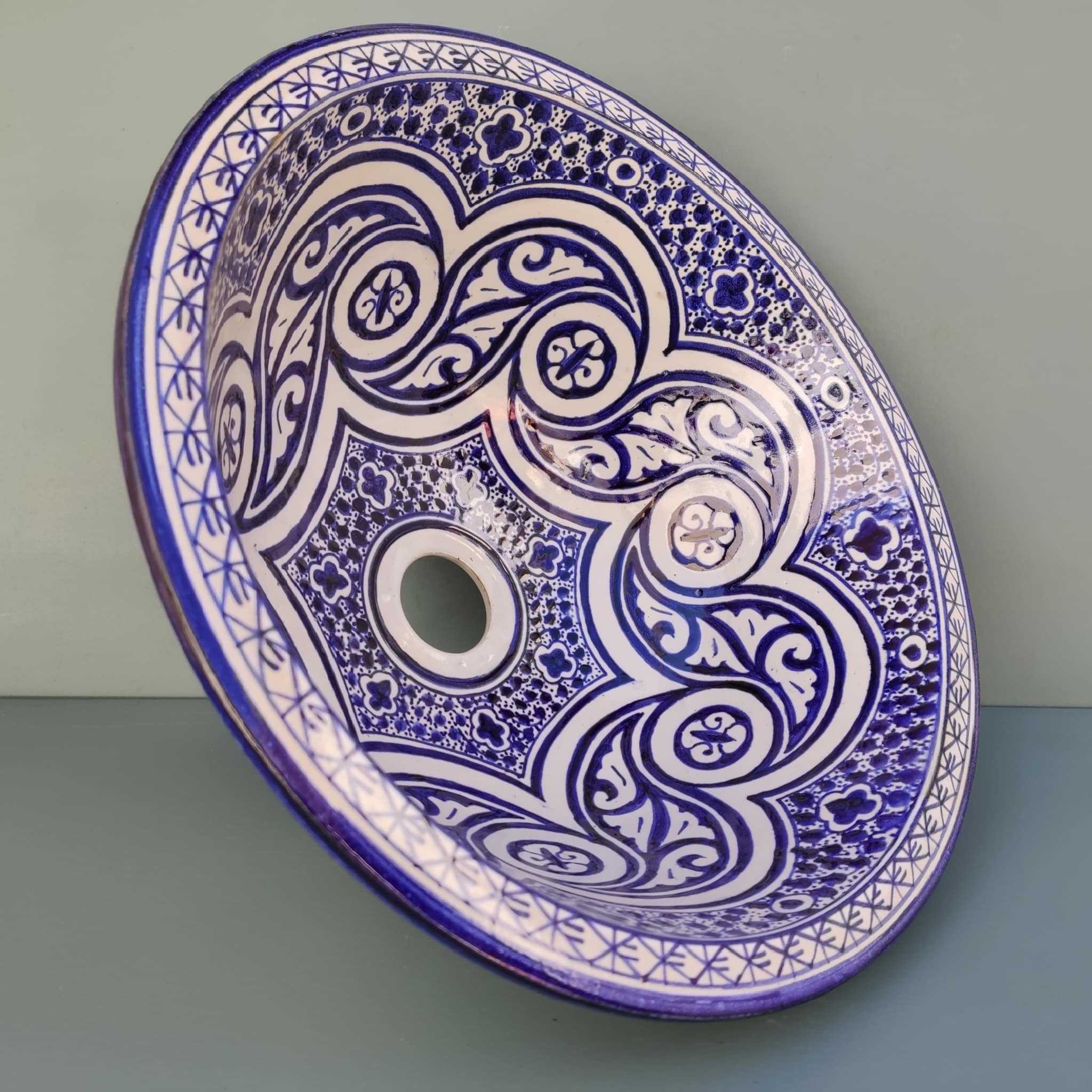 Lavabo de cerámica marroquí pintado de 35m