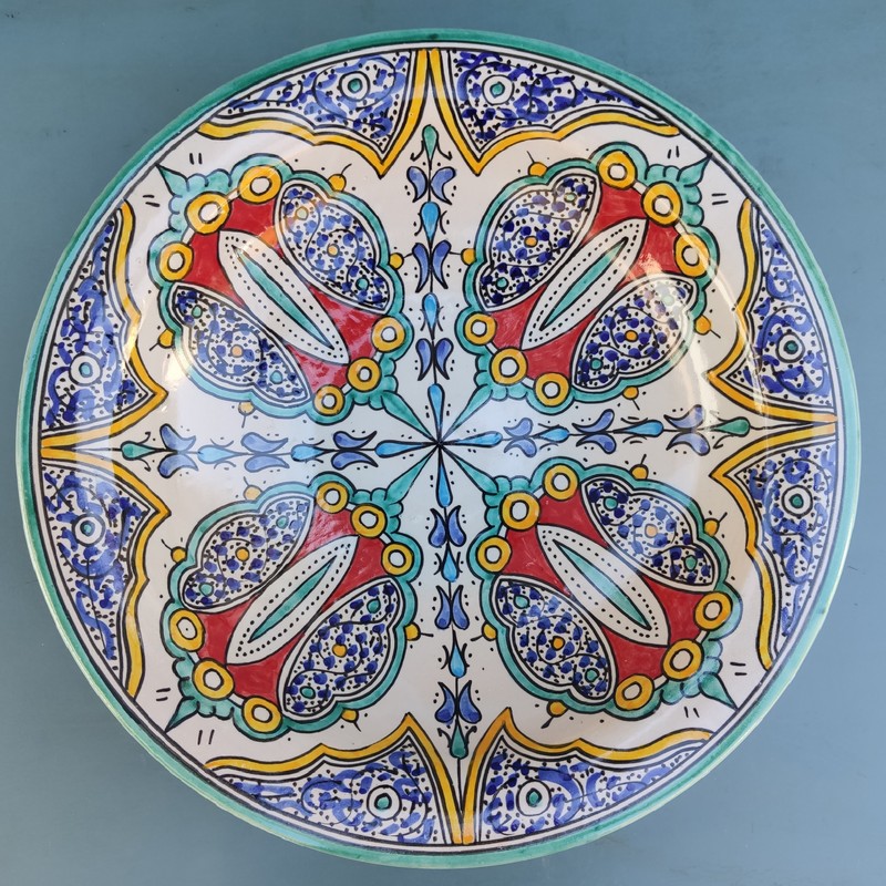 plato de cerámica pintado grande