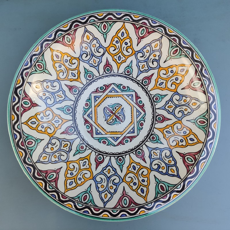 plato de cerámica pintado grande