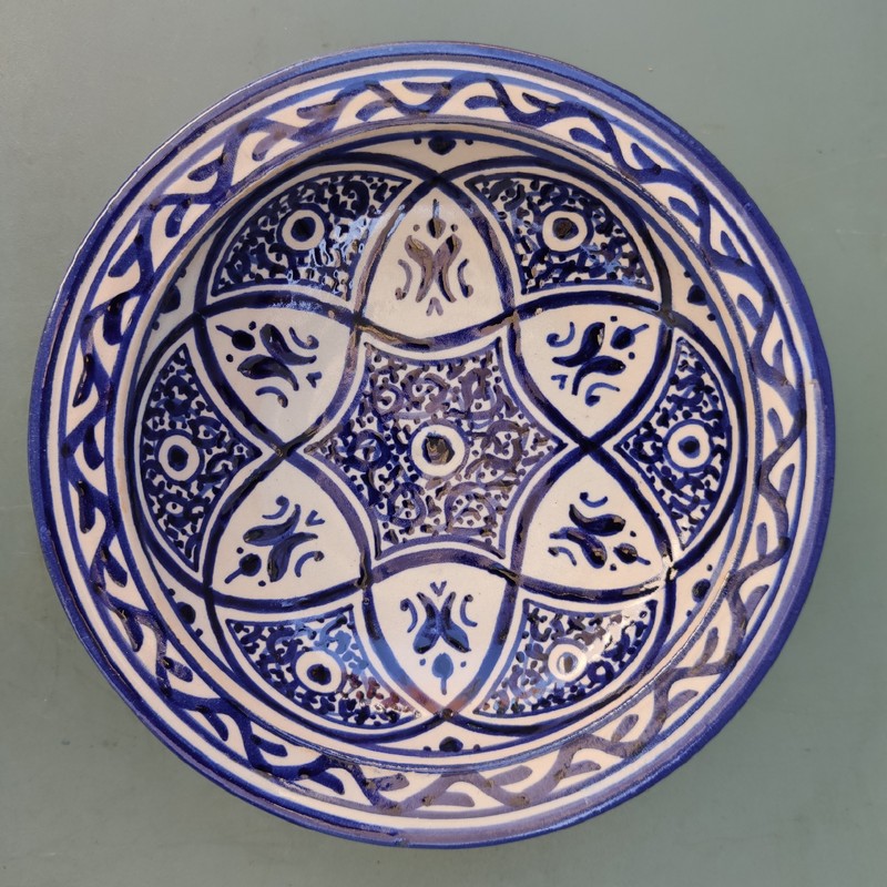 plato de cerámica pintado para colgar