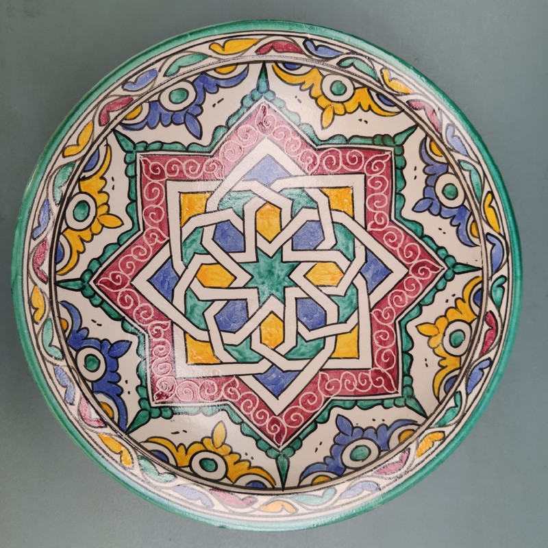 plato de cerámica pintado árabe