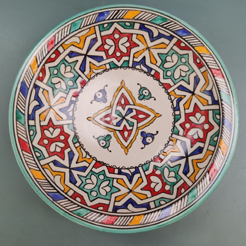 plato de cerámica pintado árabe