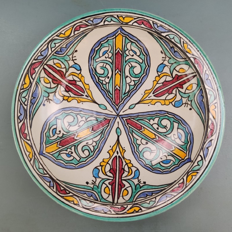 plato de cerámica pintado árabe