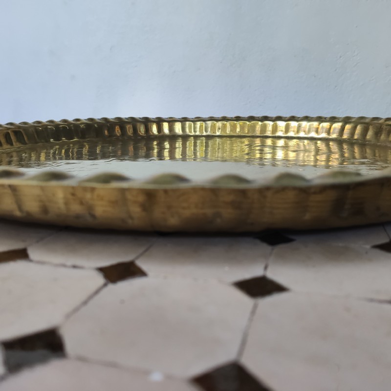 Bandeja marquí antigua de latón 54cm - Imagen 5