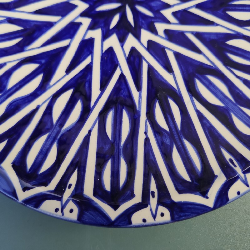 Plato plano de cerámica blanca marroquí 24cm - Imagen 4