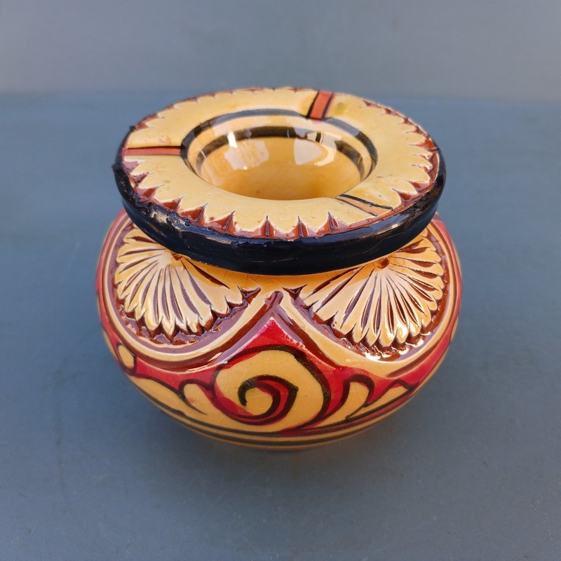 Cenicero de cerámica mediano Amarillo