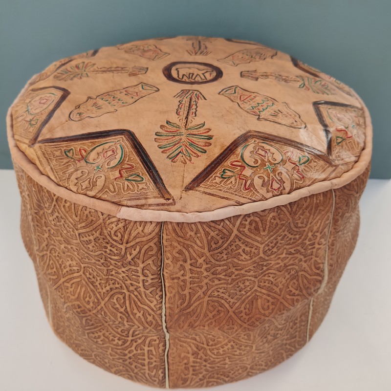 Puff de cuero árabe 37cm