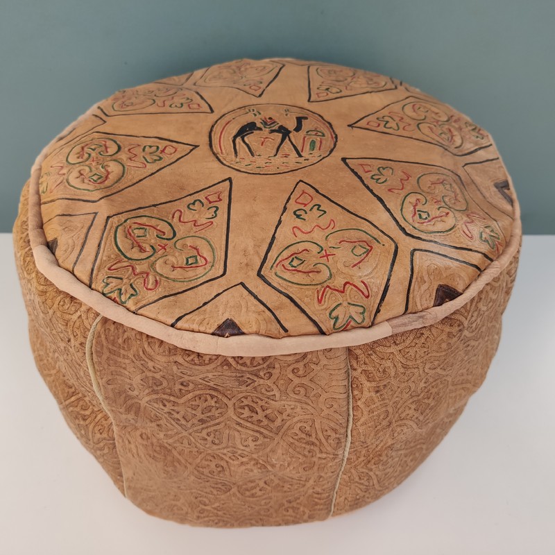 Puff de cuero árabe 37cm